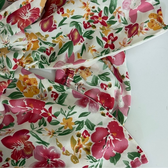 Pink Lily Vibrant Floral Off-Shoulder Blouse - Picture 8 of 11